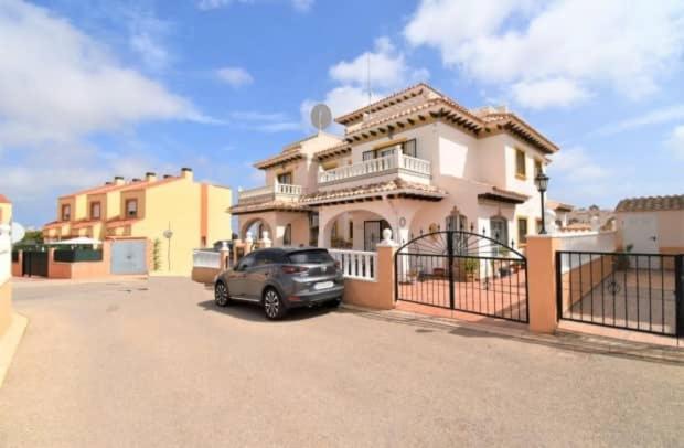 הוילה אוריהואלה Casa En A Colina 69 מראה חיצוני תמונה